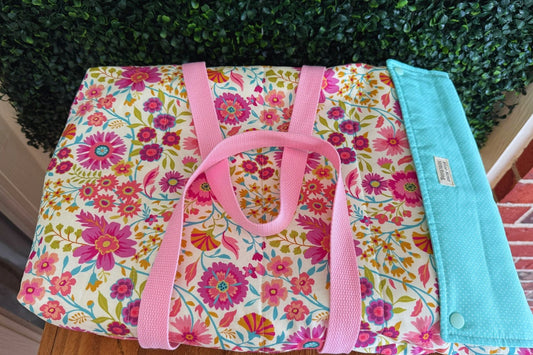 Parlor Cream Wild Floral carrier